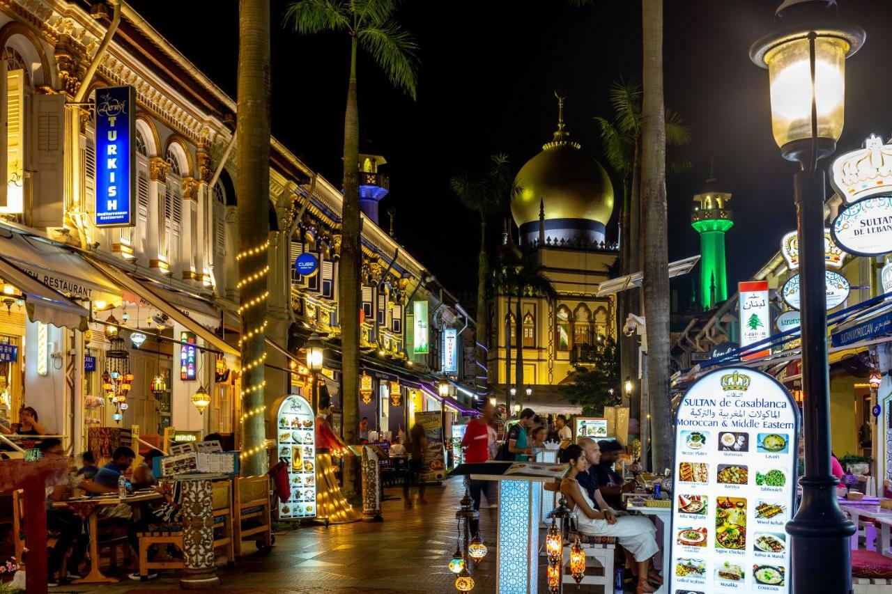 Met A Space Pod At Arab Street Szingapúr Kültér fotó